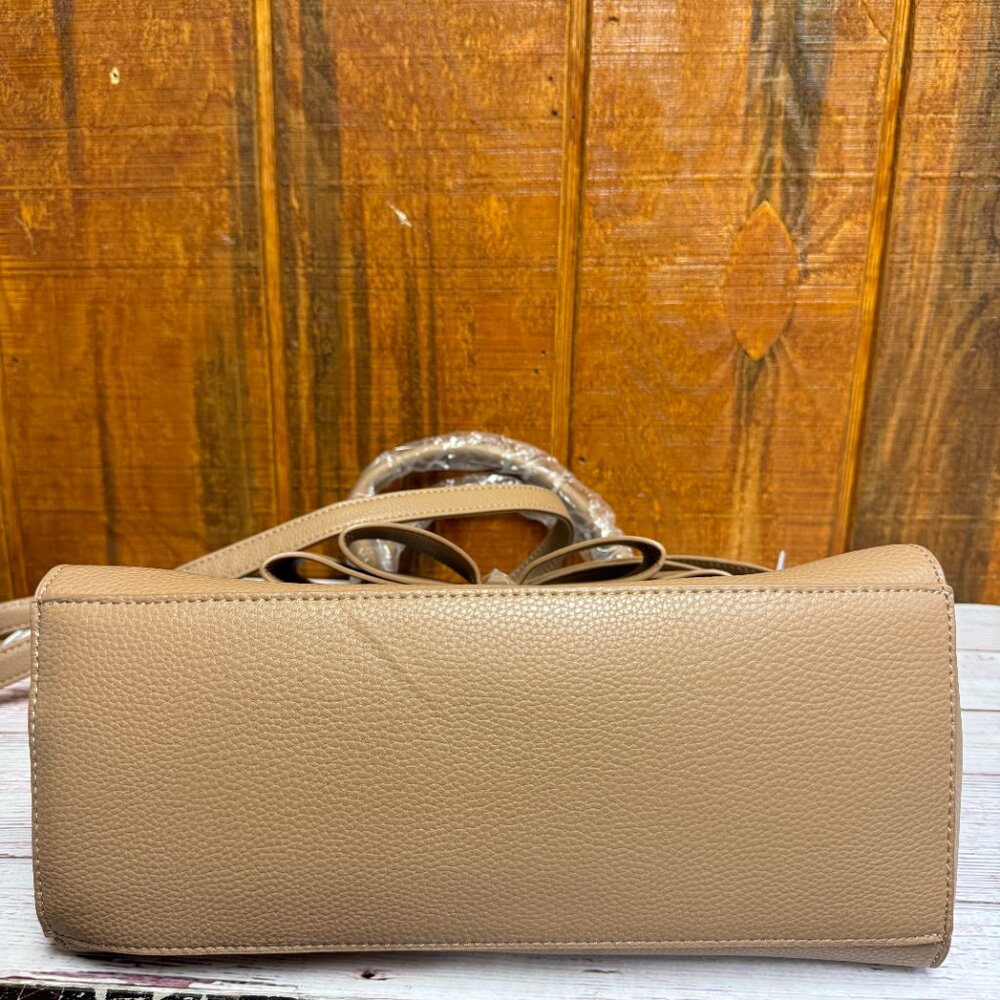 Crossi Park Bowtie Satchel - Picture 3 of 4
